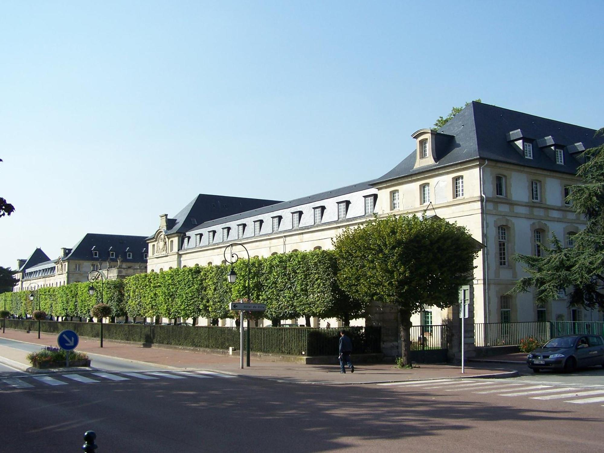 La Douce Evasion A 13 Minutes Du Chateau De Versailles Saint-Cyr-lʼÉcole Εξωτερικό φωτογραφία